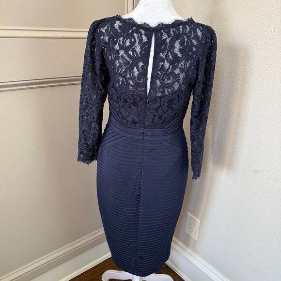 Adrianna Papell Navy Lace and Jersey Pleated Sheath Dress Sz 8 Cocktail Elegant - Picture 4 of 8
